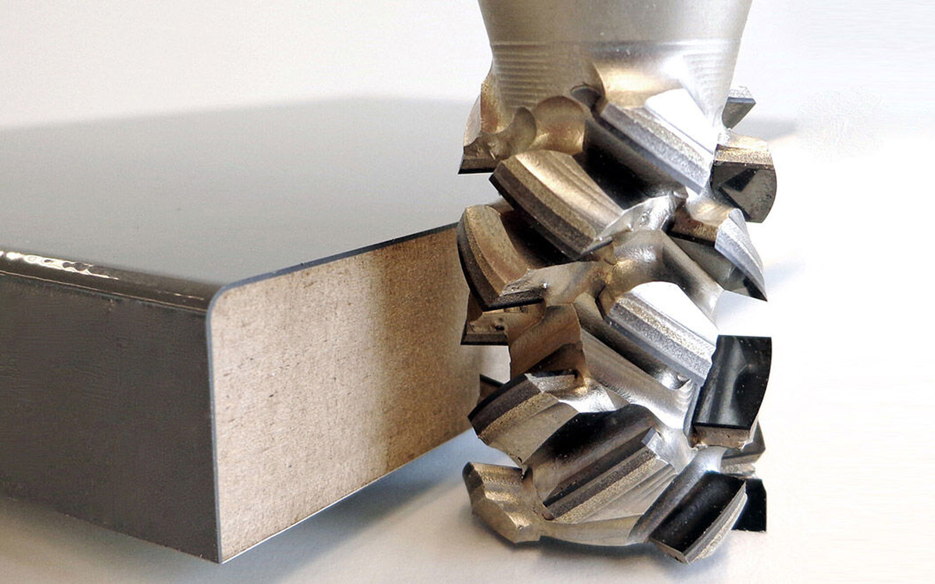 板边专家——蓝帜金刚石柄铣刀