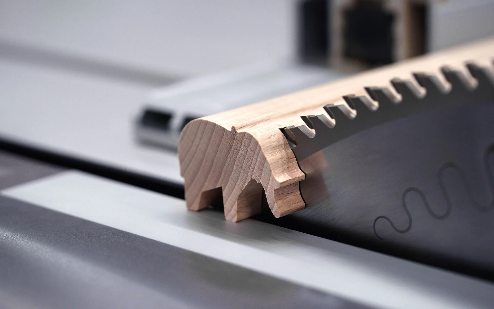 用于开料锯上的蓝帜Katana圆锯片