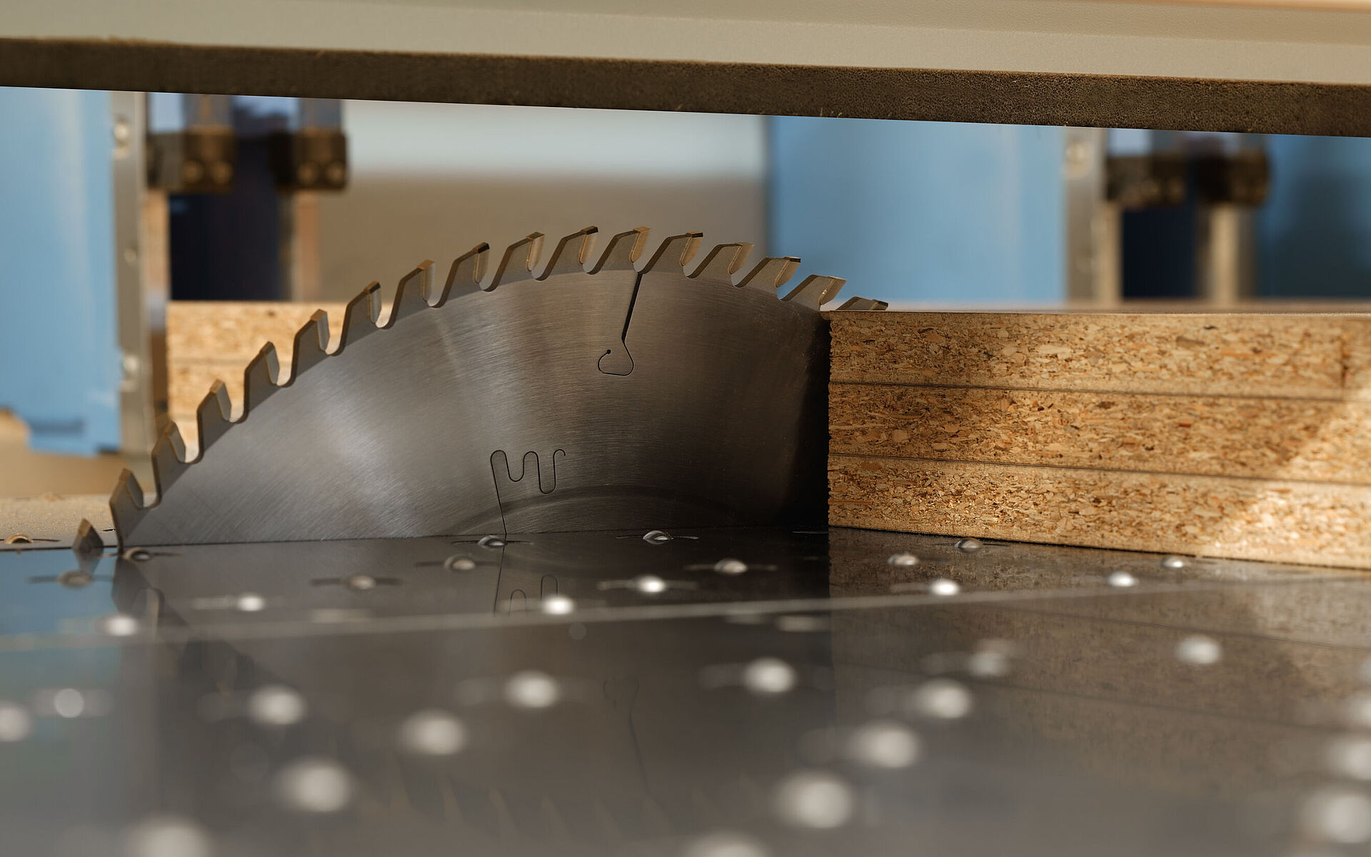 用于裁板锯上叠板开料的蓝帜Premium圆锯片(梯平齿)