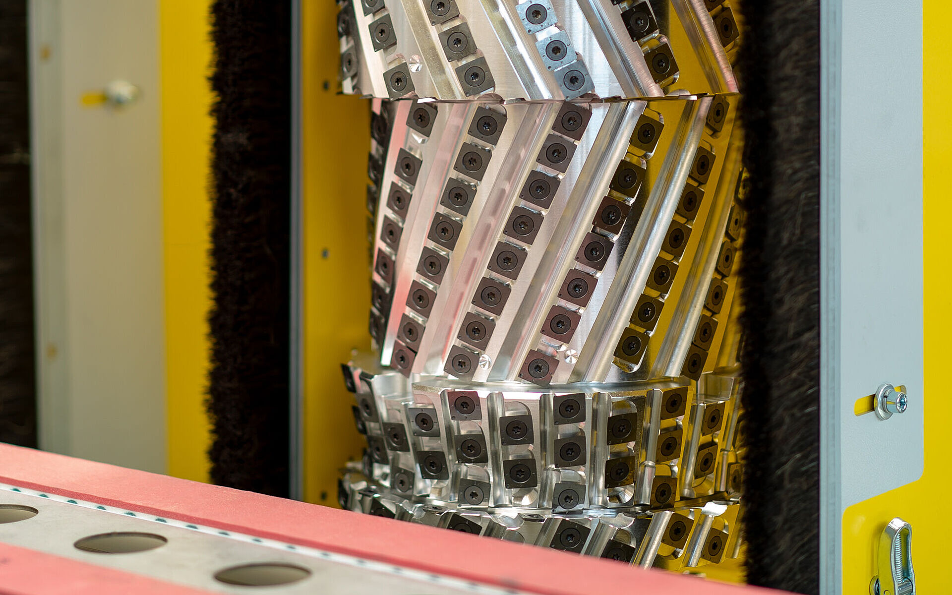 蓝帜阶梯式螺旋刨刀套刀HeliCut