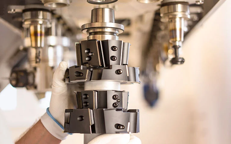 蓝帜ProfilCut Q Premium铣型刀具系统