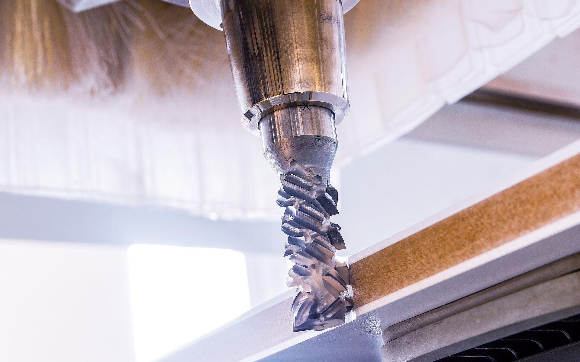 蓝帜金刚石柄铣刀板边专家