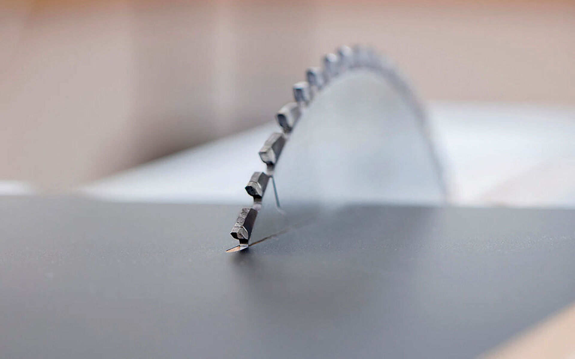 用于裁板锯上的蓝帜RazorCut圆锯片